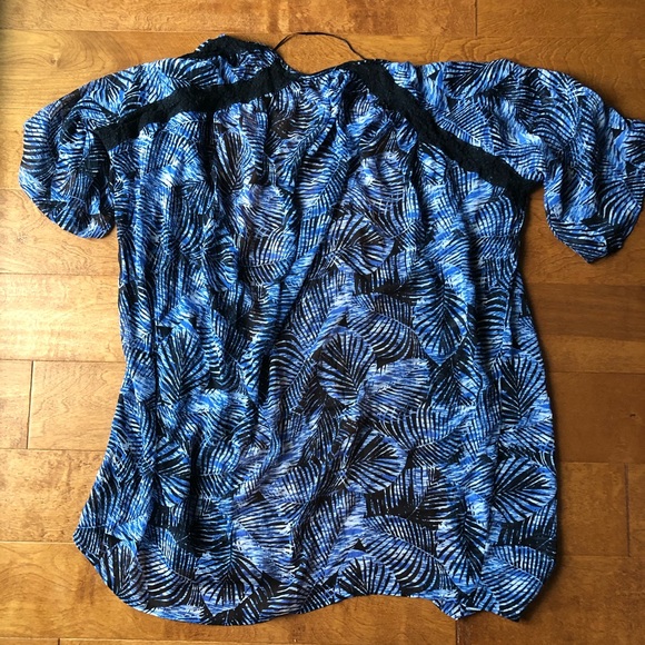 SOLD Express Tropical Print Blue Kimono Size Small - Picture 4 of 5